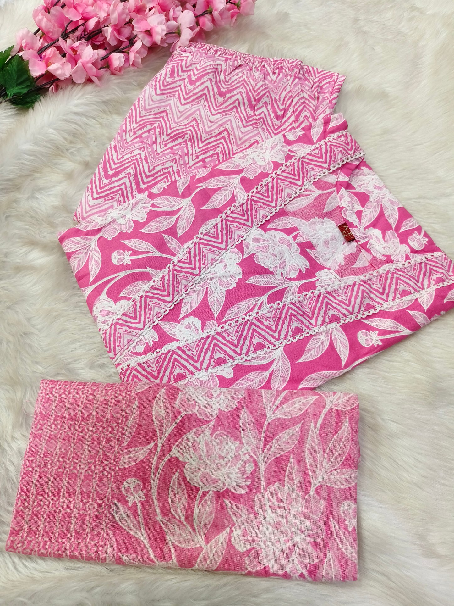 Pink cotton wear suit