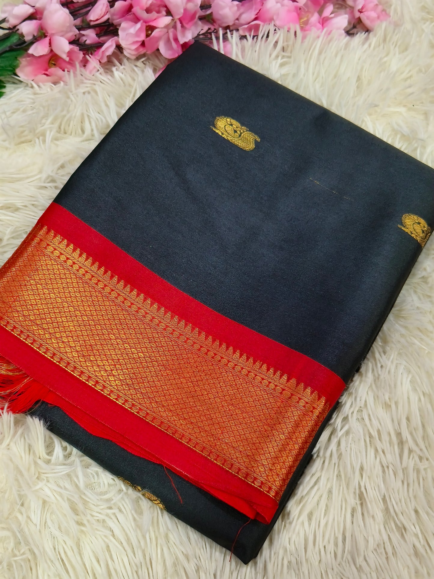 Black Gadwal silk Saree