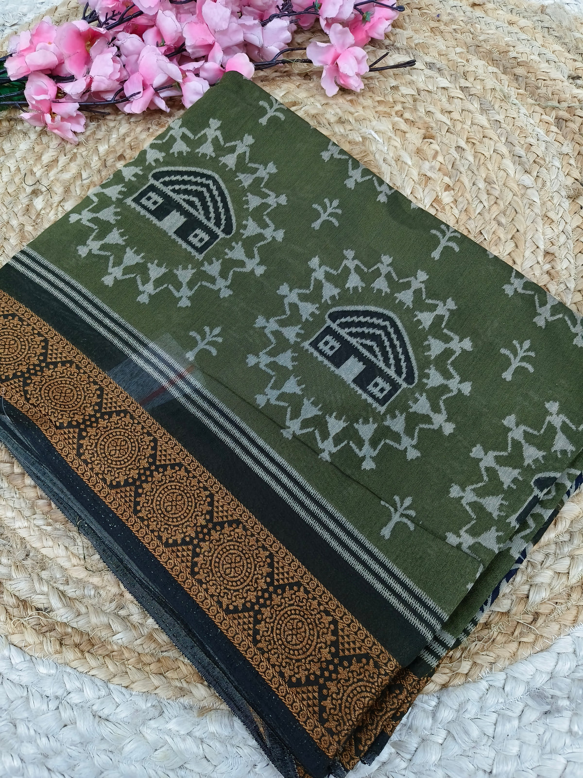 Green With Bottle Green Elegant Viscose silk Saree