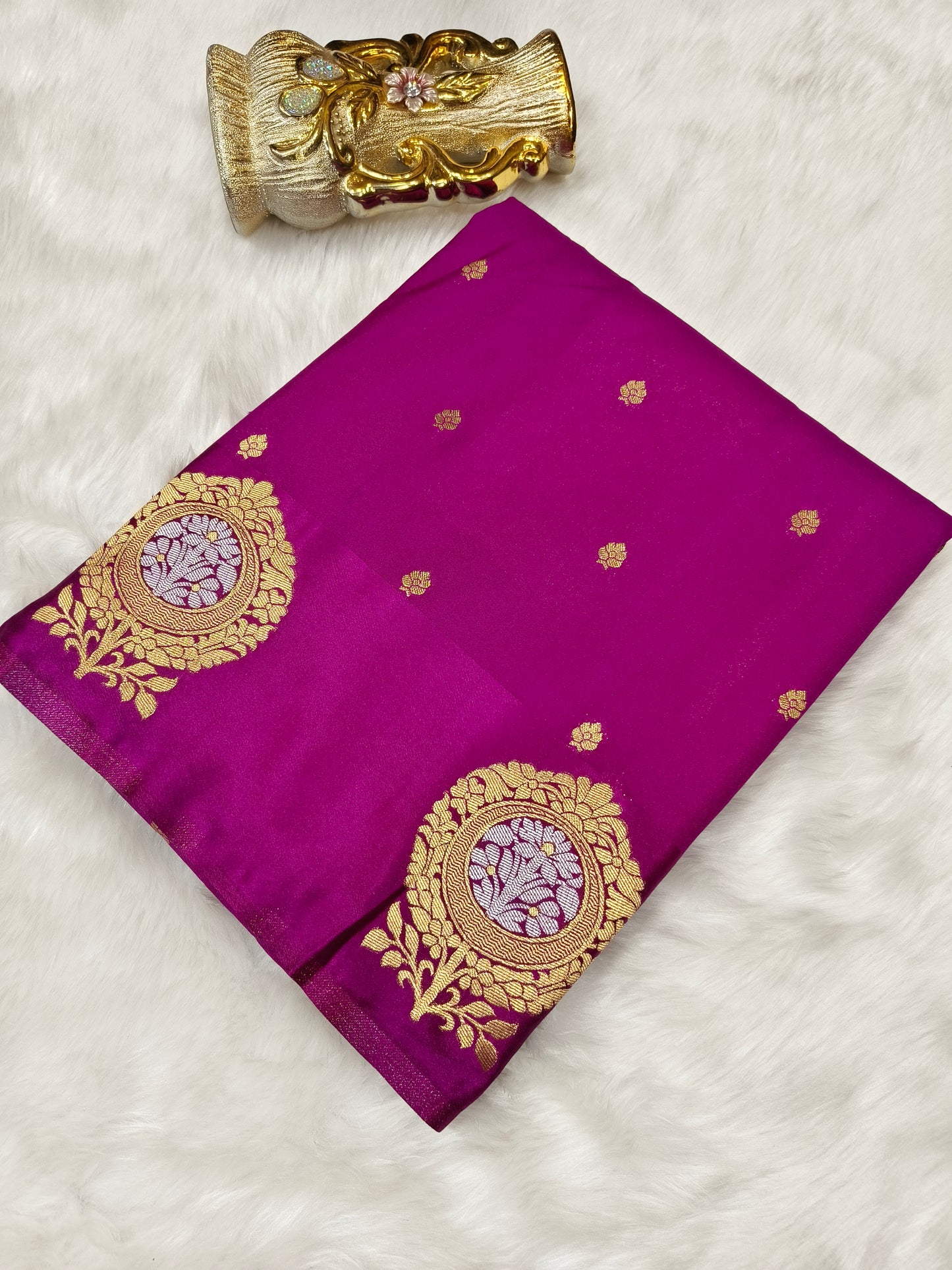 Megentha viscose silk saree