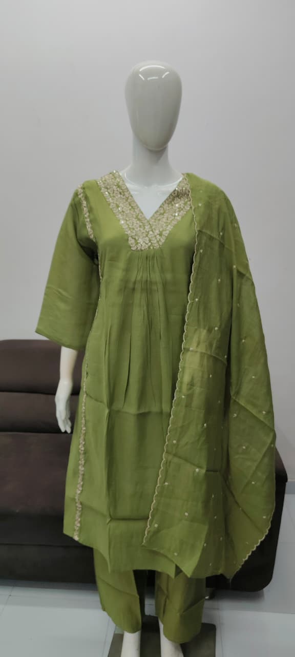 Green Eelgent designer A-line suits