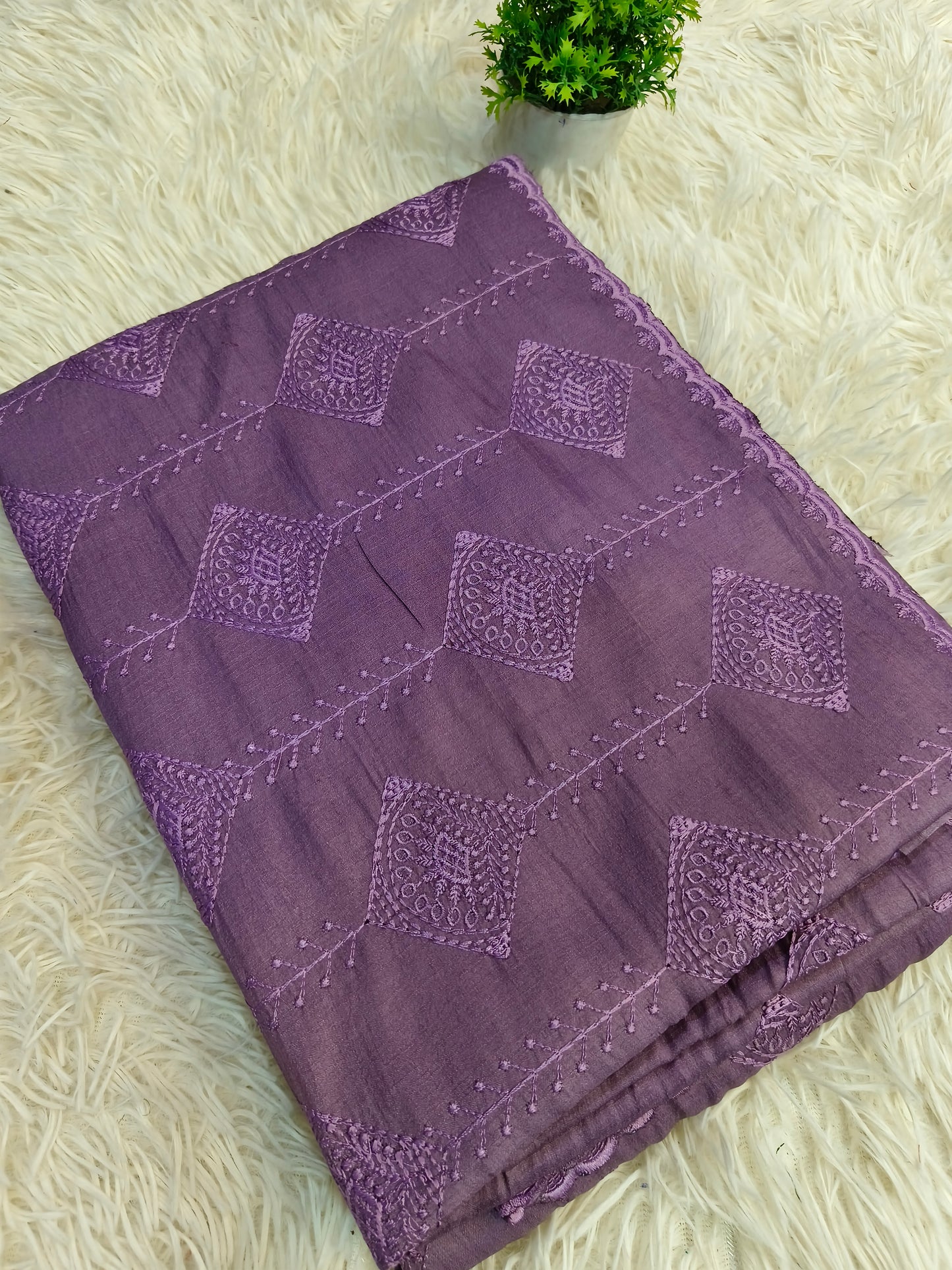 Light lavender Elegant Matka silk saree
