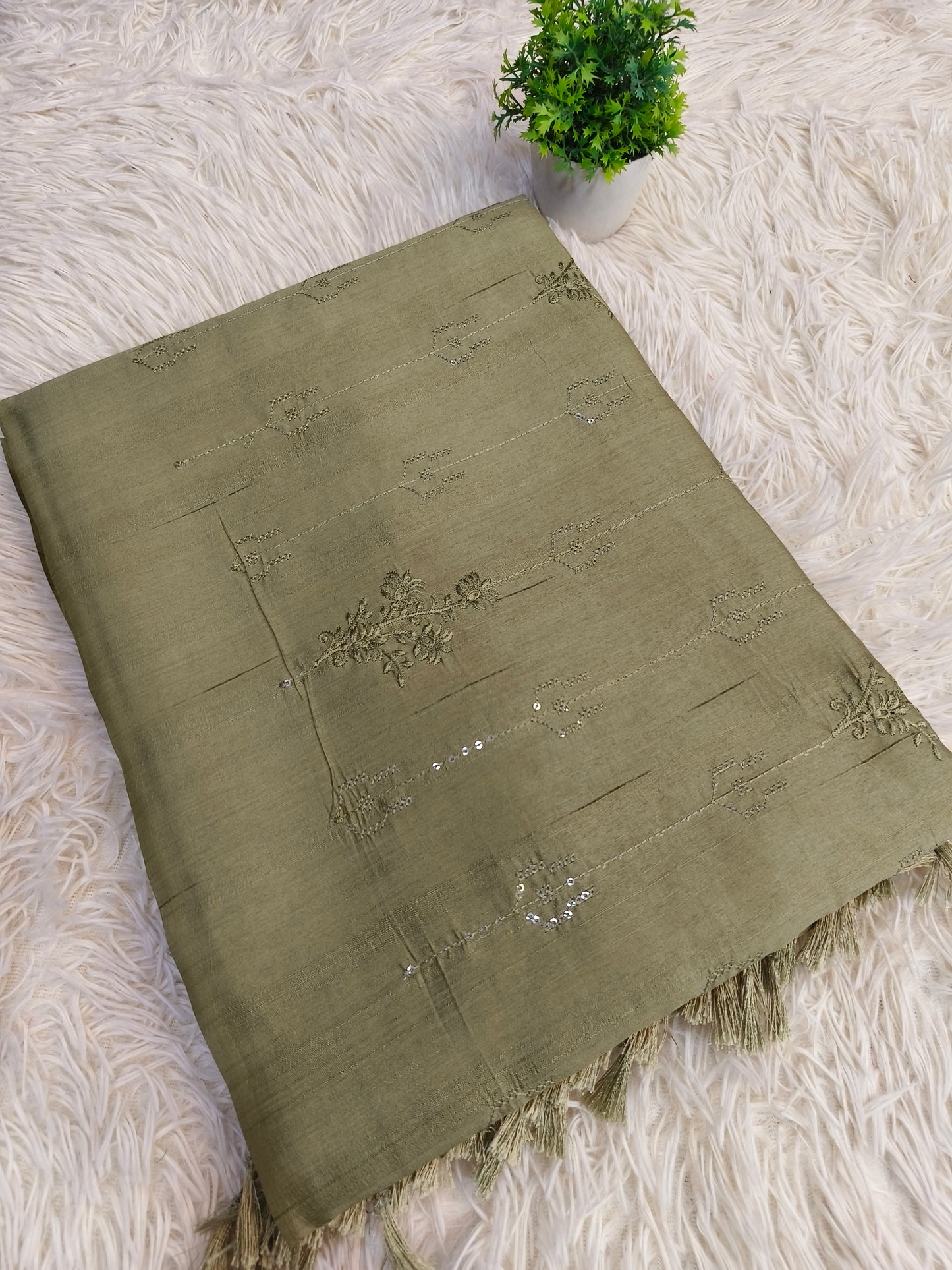 Light green Elegant Matka silk saree