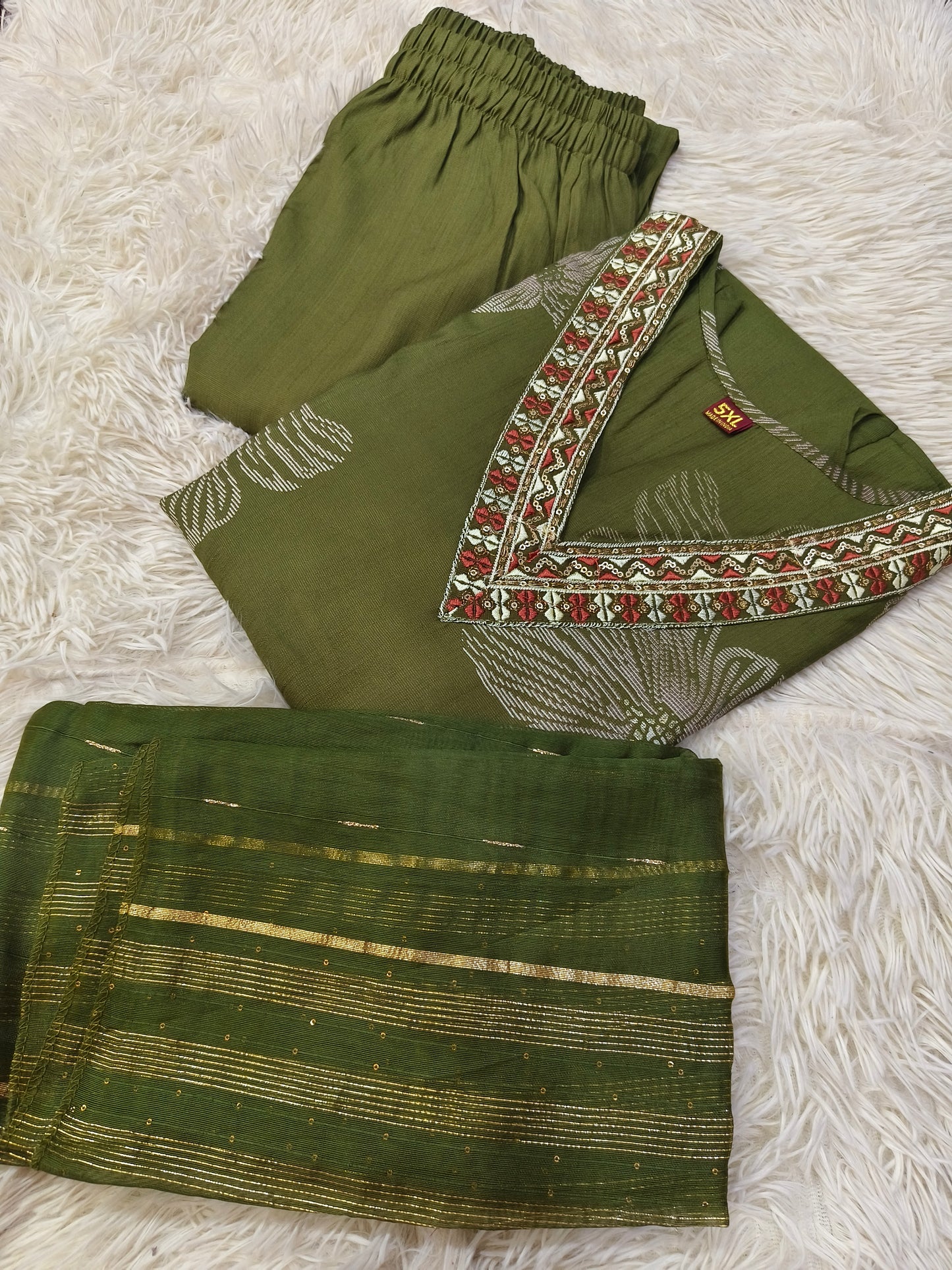 Green Eelgent designer suits