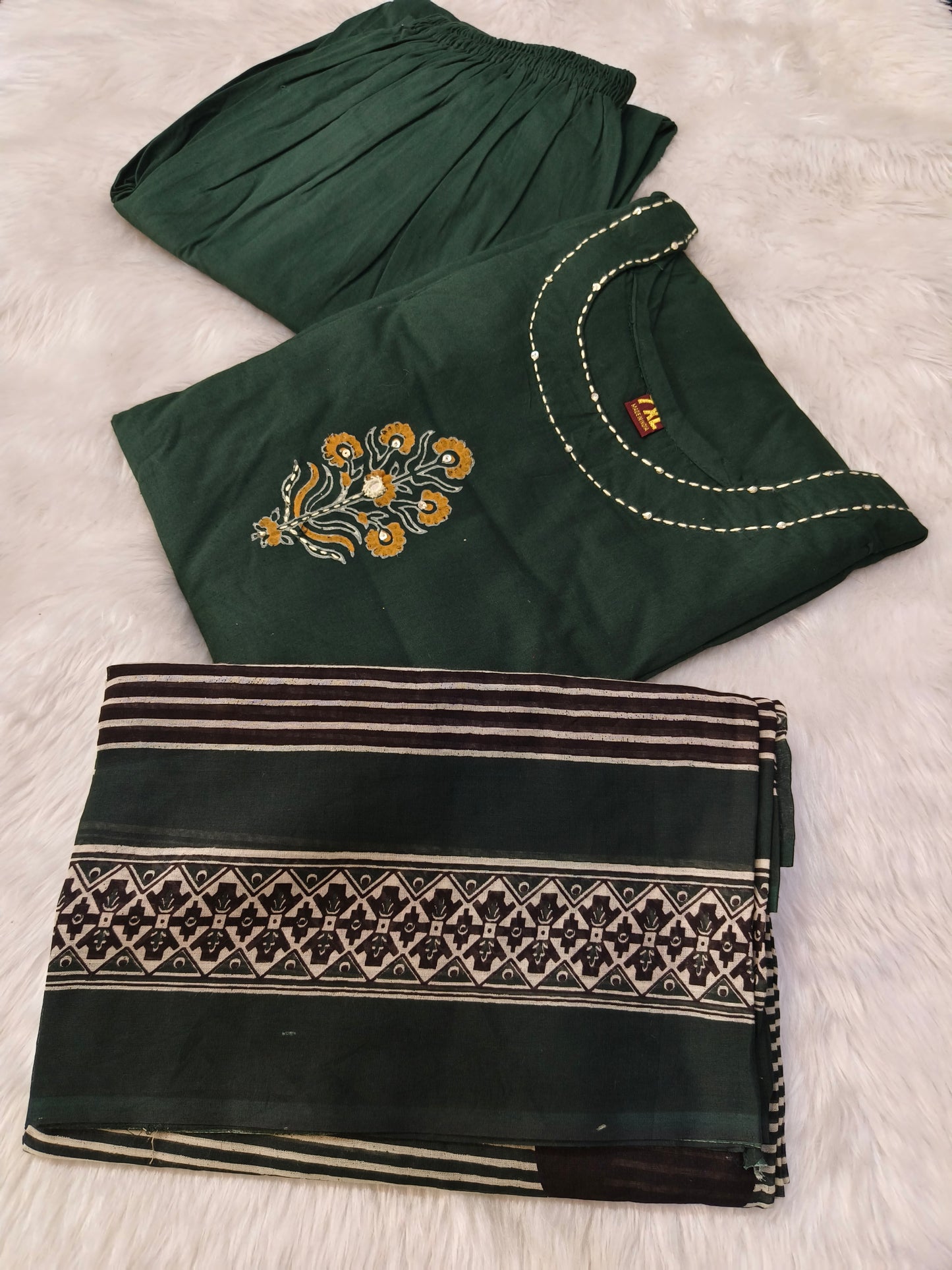 Green cotton straight cut Suit