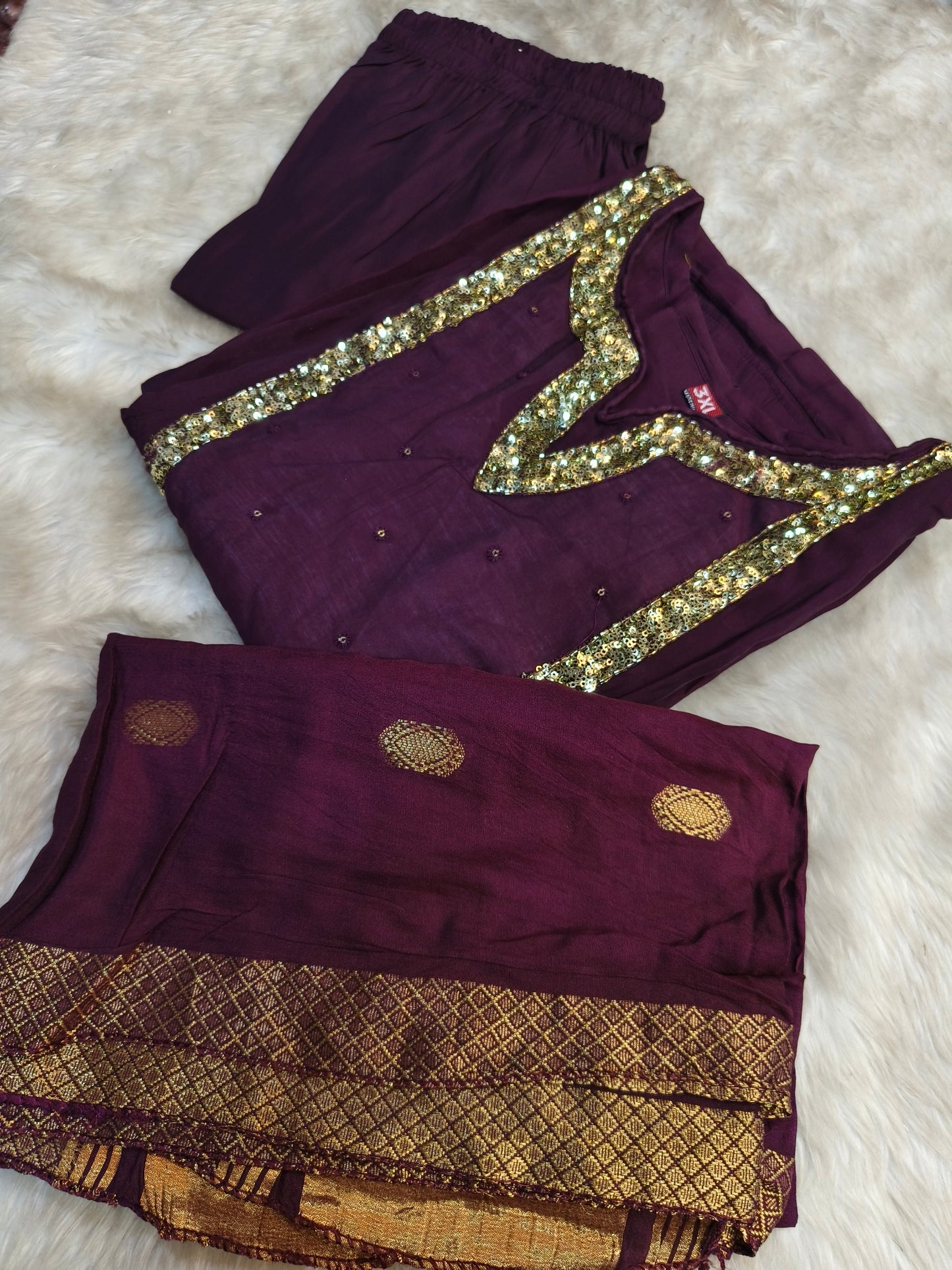 Wine designer Aline suit