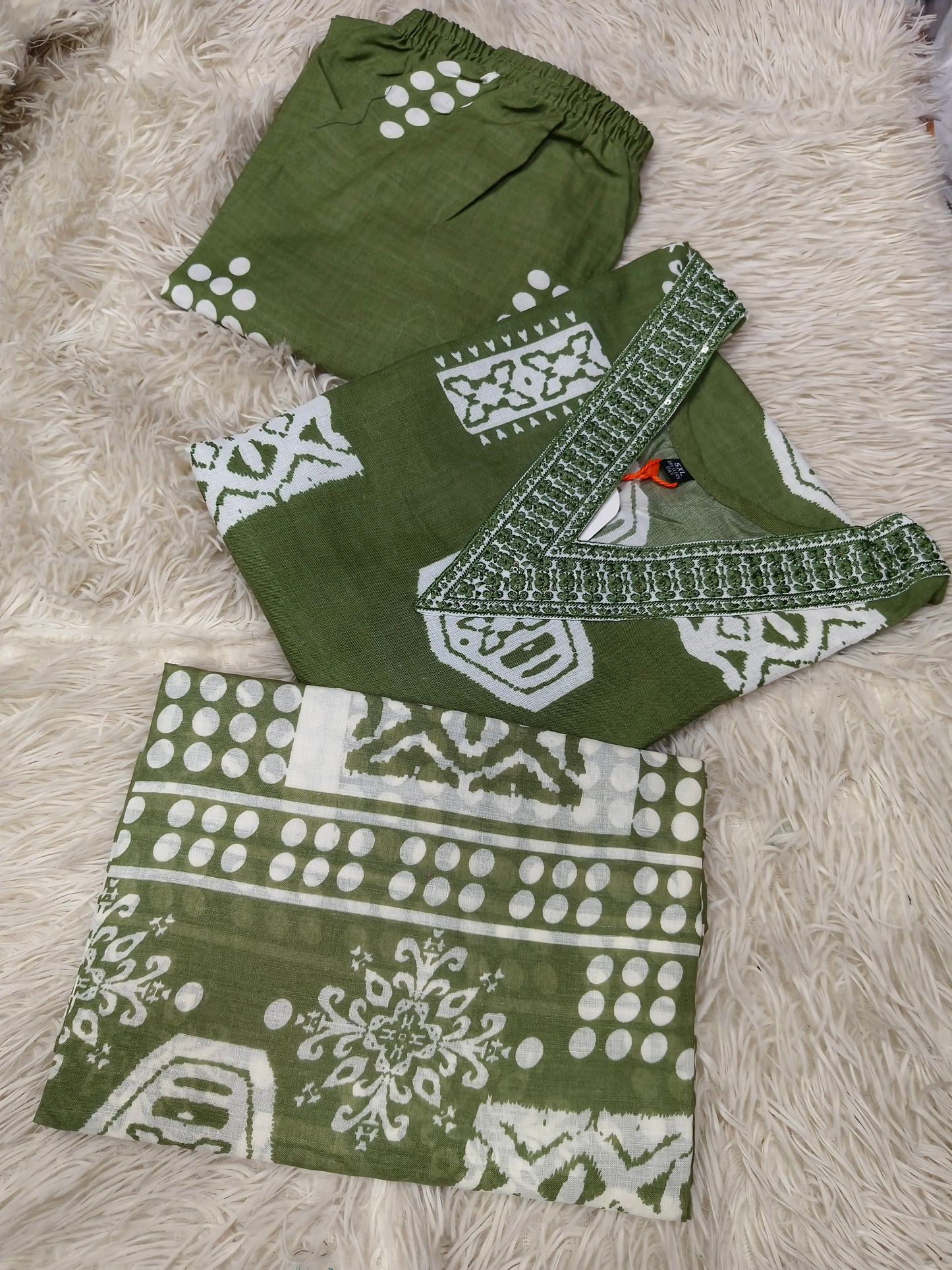 Green cotton sets with duppata