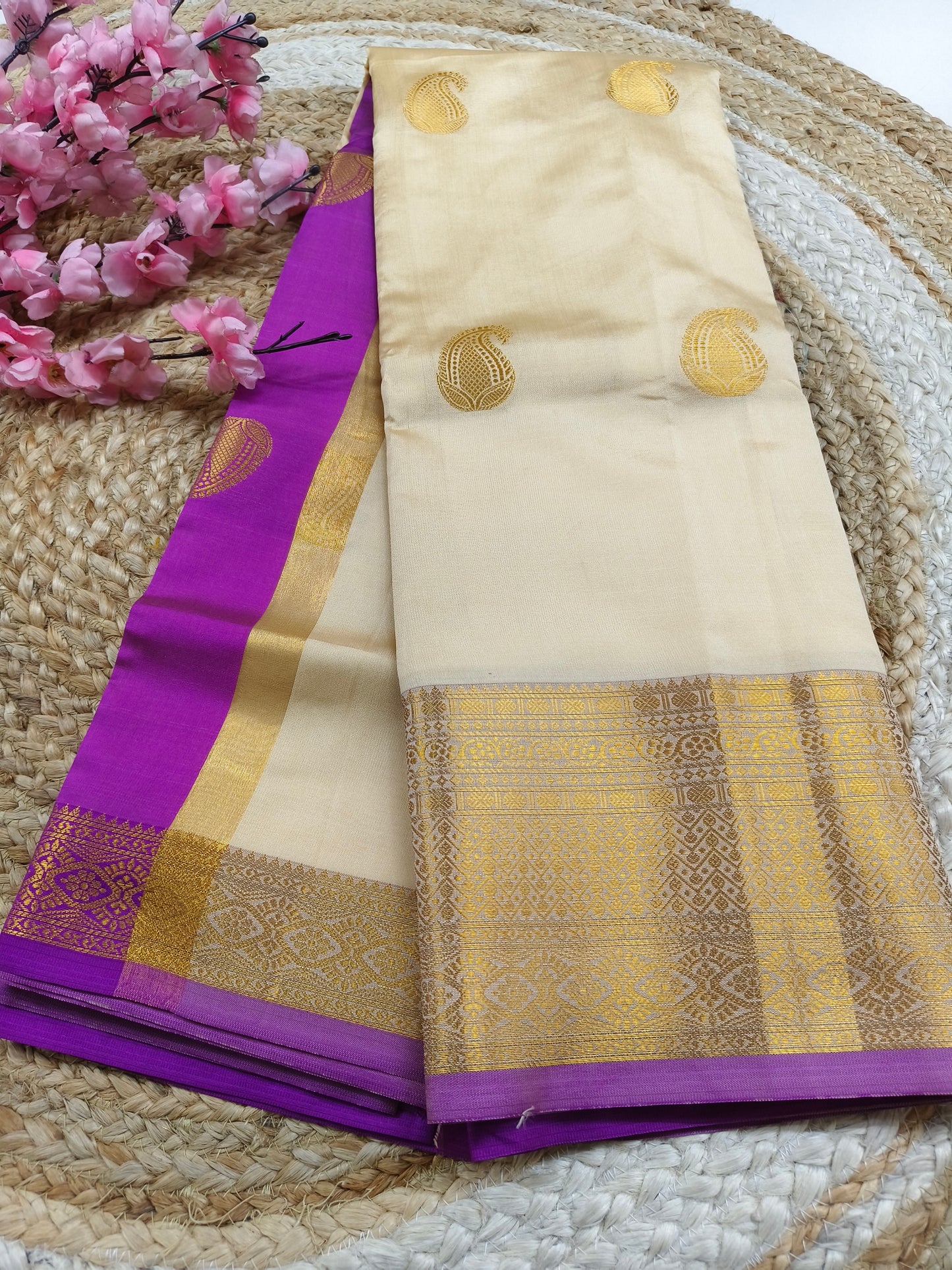 Cream Semi kanchi silk saree