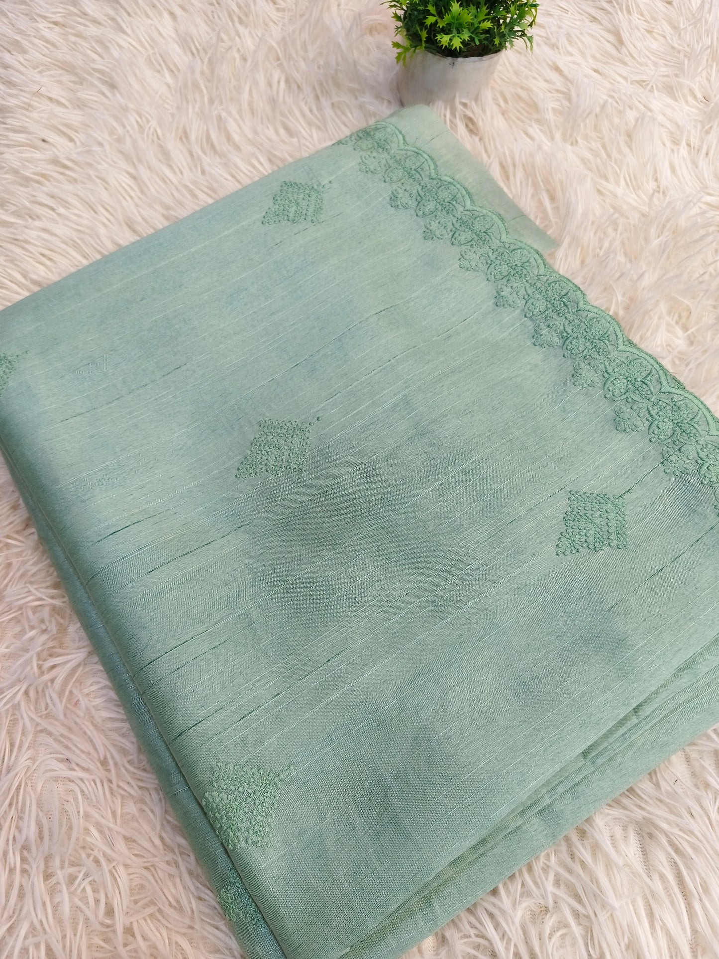 Light green Elegant Matka silk saree
