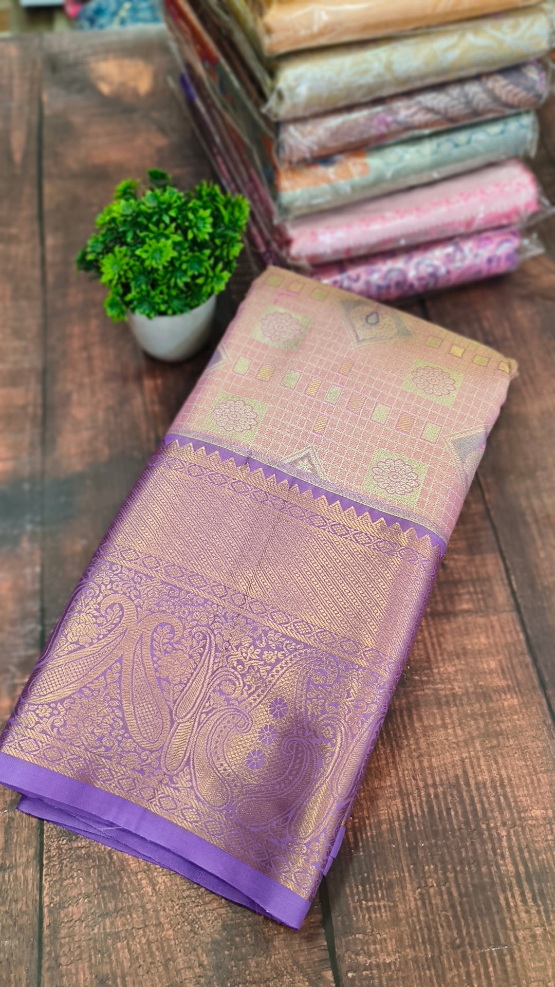 Light Candy pink Kanchipuram semi tissue Soft silk saree