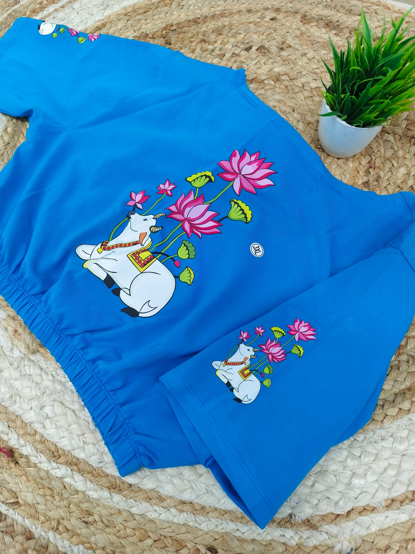 Blue Stretchable blouse with unique printed design