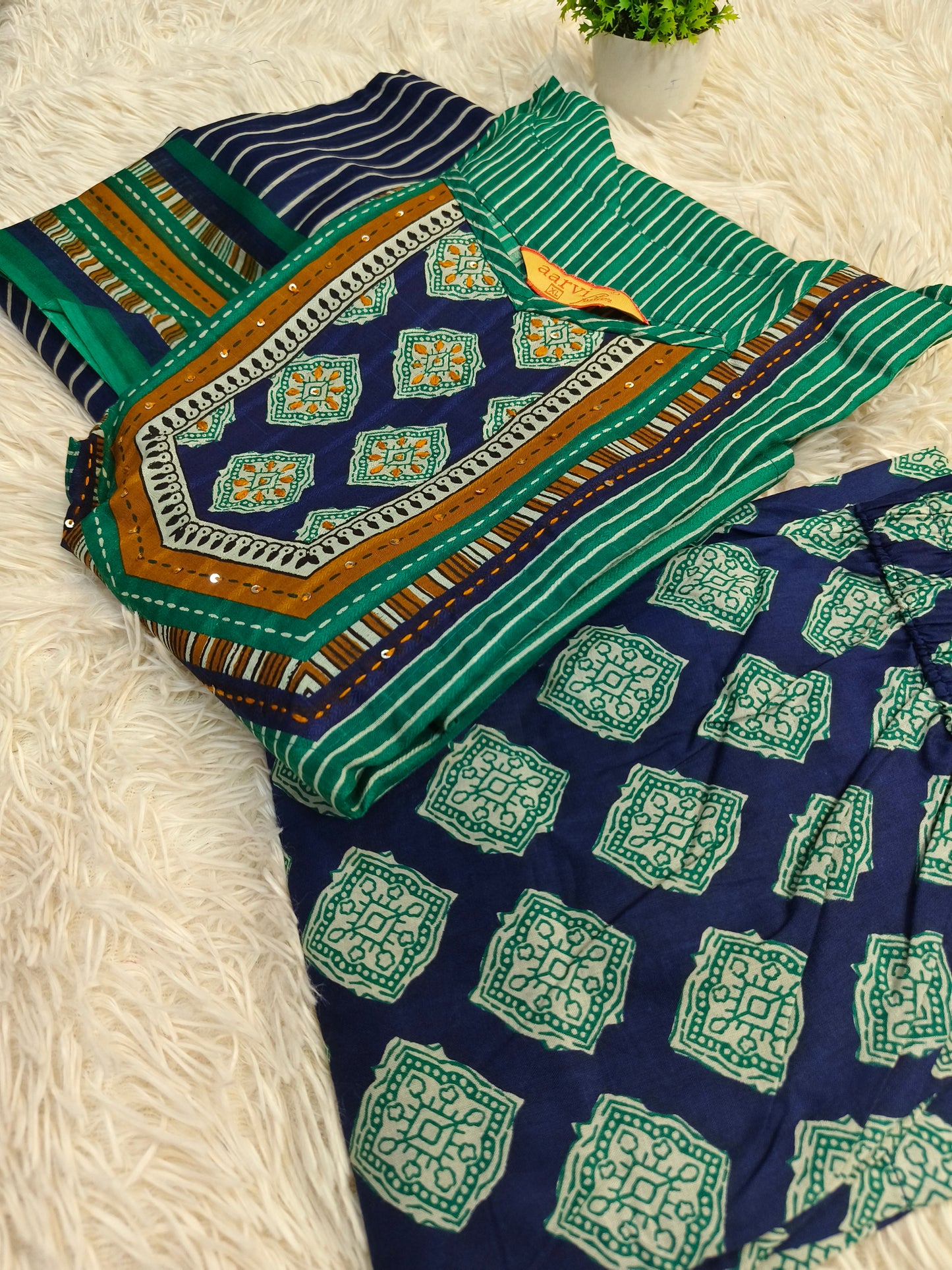 Green Aarvi Pure Cotton Suit