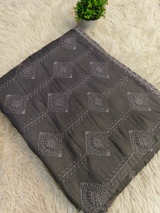 Grey Elegant Matka silk saree