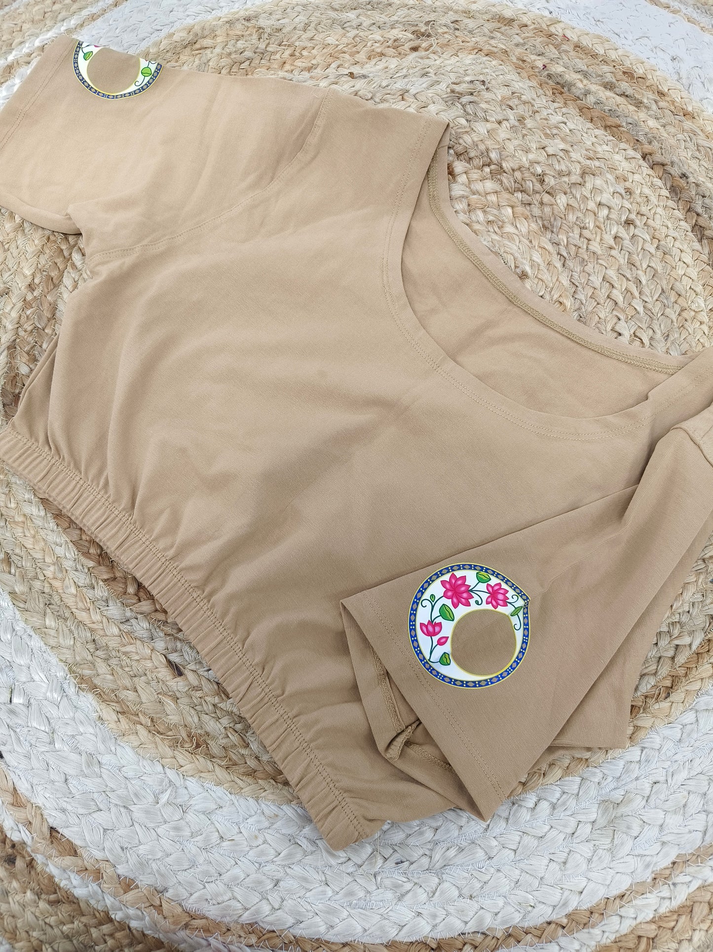 Skin Stretchable blouse with unique printed design