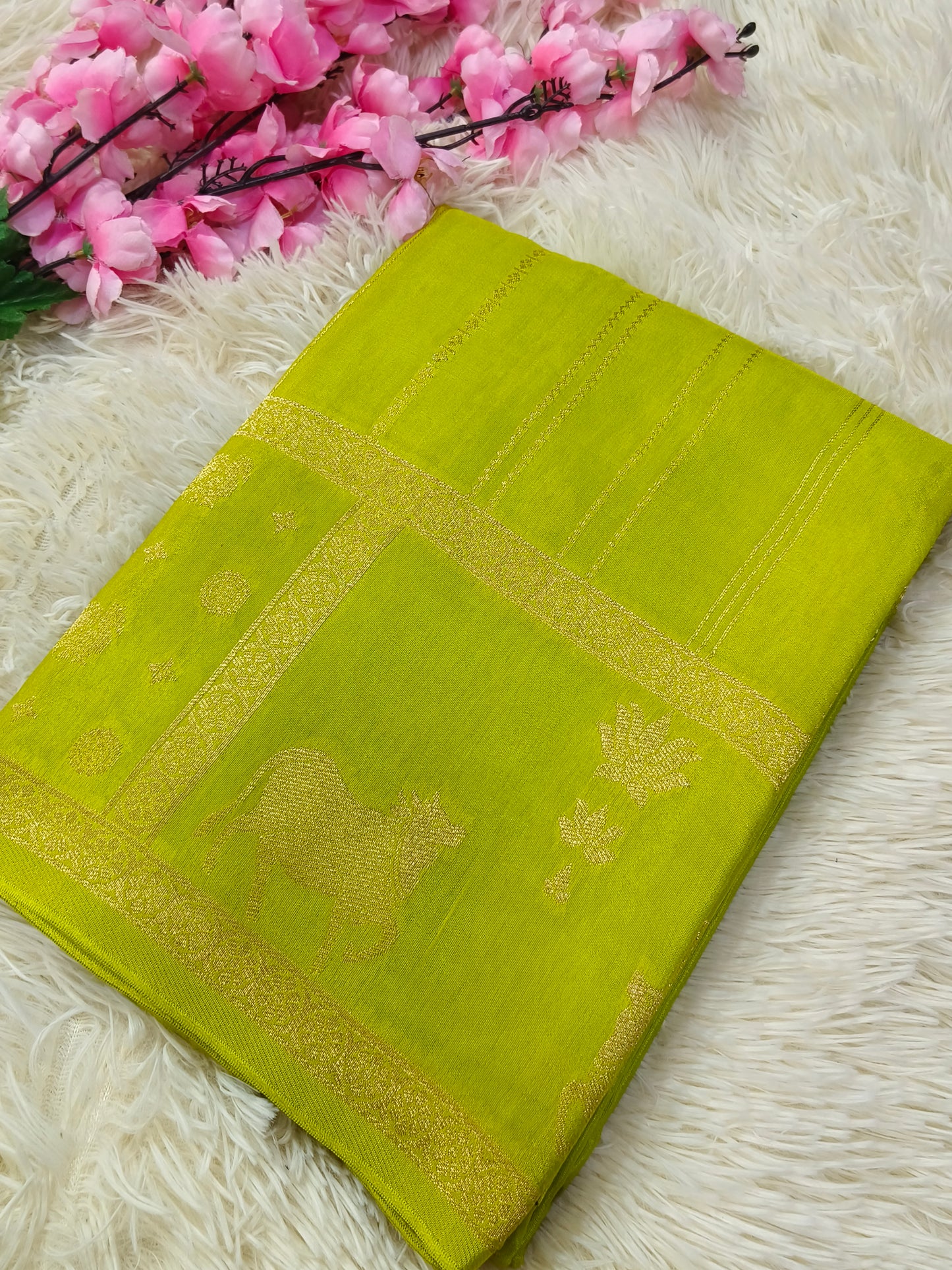 Super Trending Munga silk saree