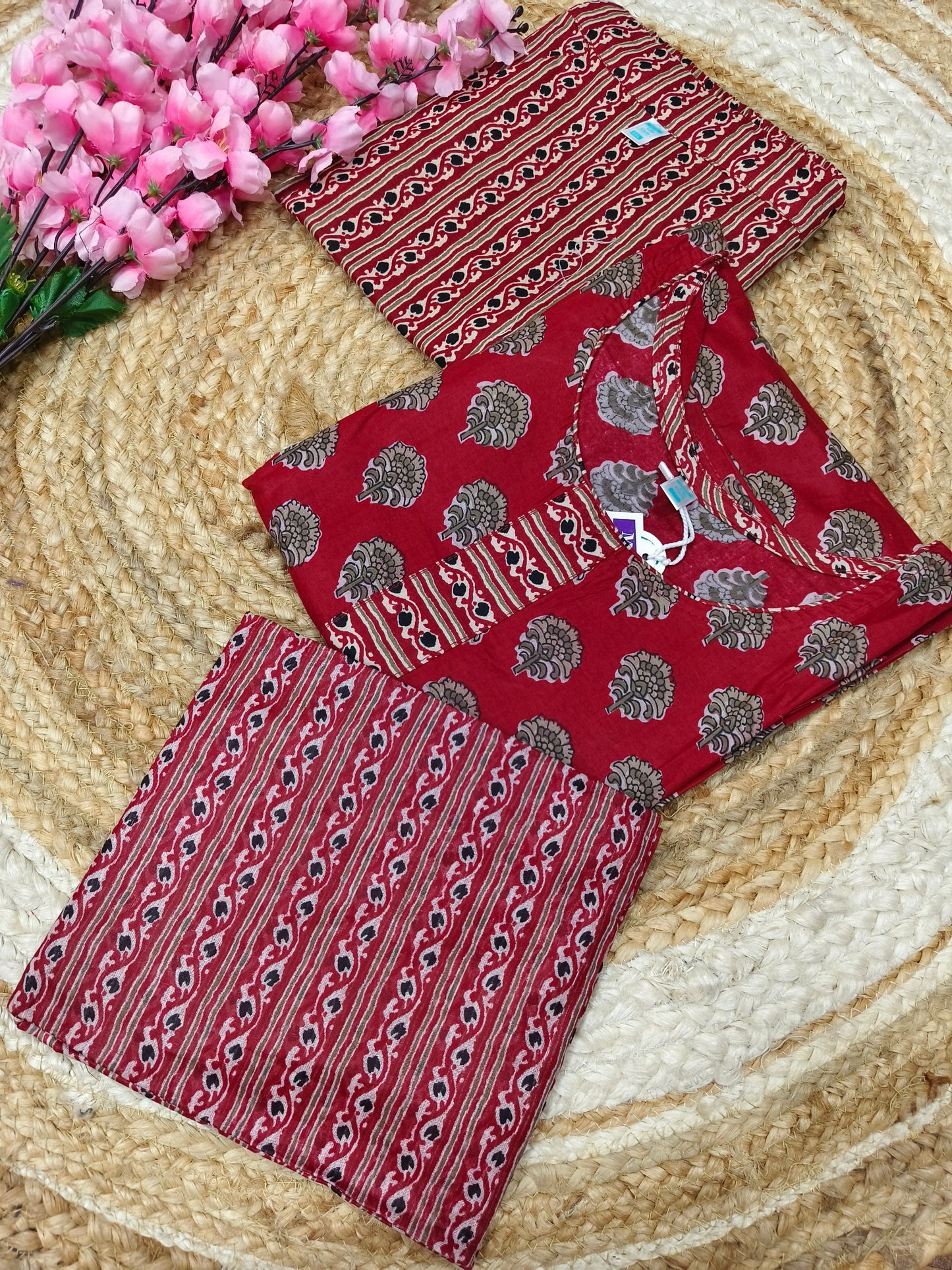 Red  Pure Cotton sets with duppata