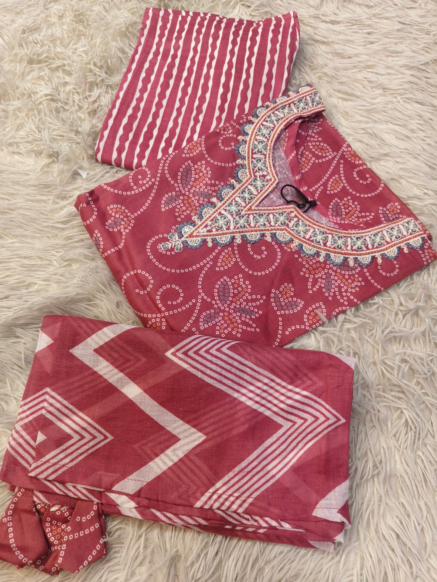 Maroon Pure cotton side cut set