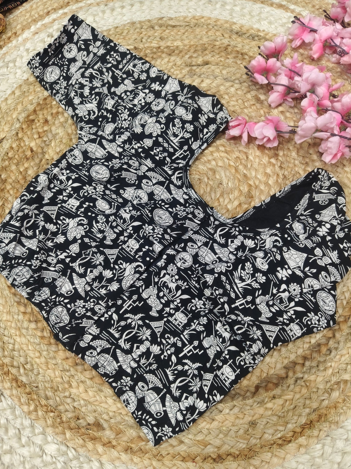 Black With White Kalamkari Cotton Stretchable Blouse
