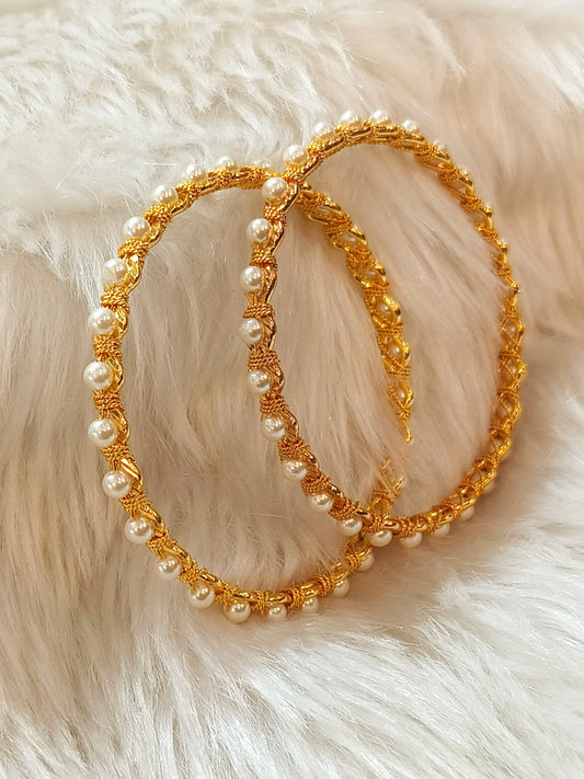 Pearl stone bangle