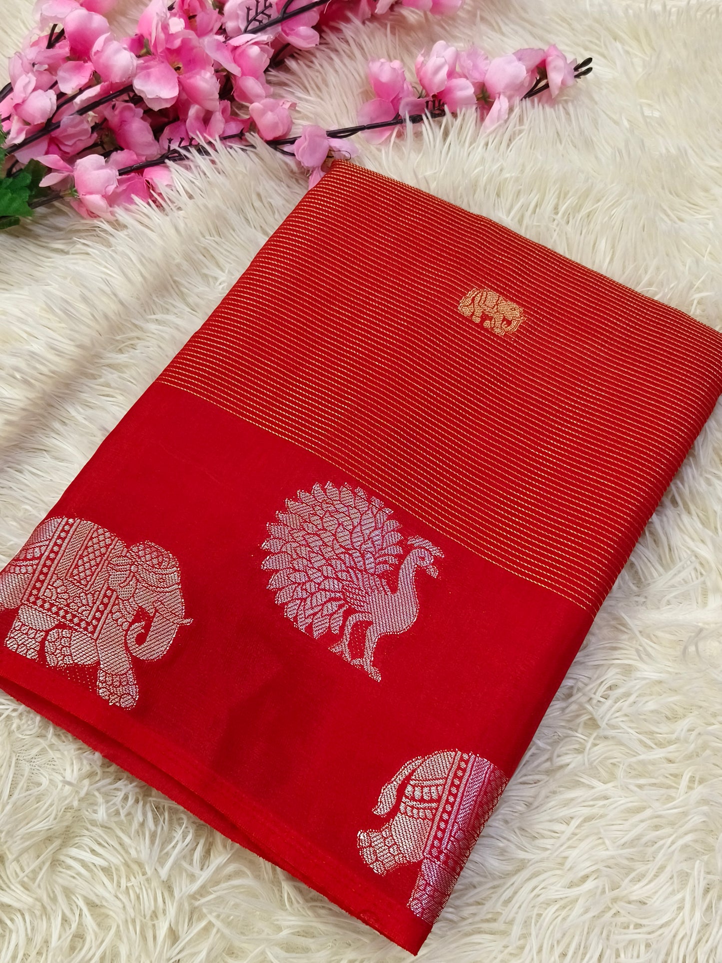 Red Tranding Munga silk saree