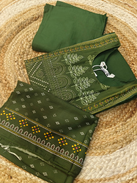 Green Designer straight cut suit