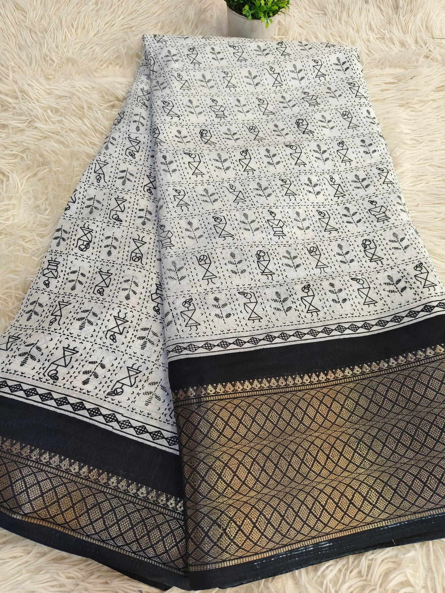 White&black dola silk Saree