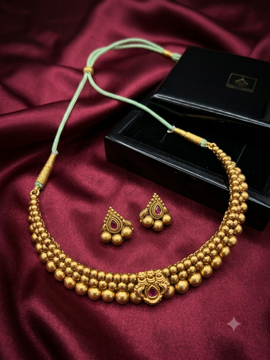 Antique Matte Gold & Ruby Cluster Choker Necklace Set