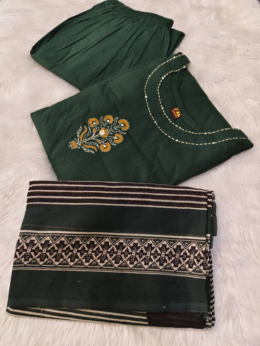 Green cotton straight cut Suit