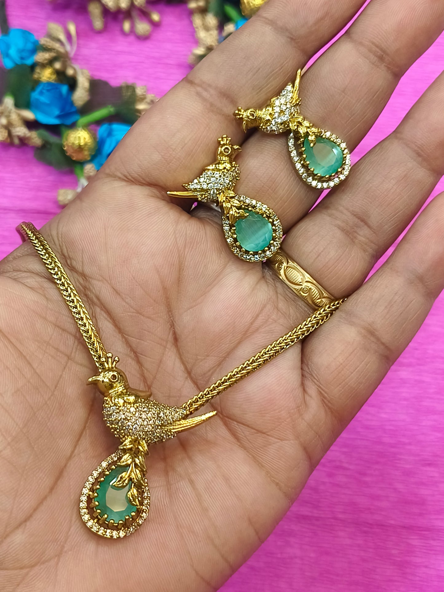 Mint designer gold plated Necklace