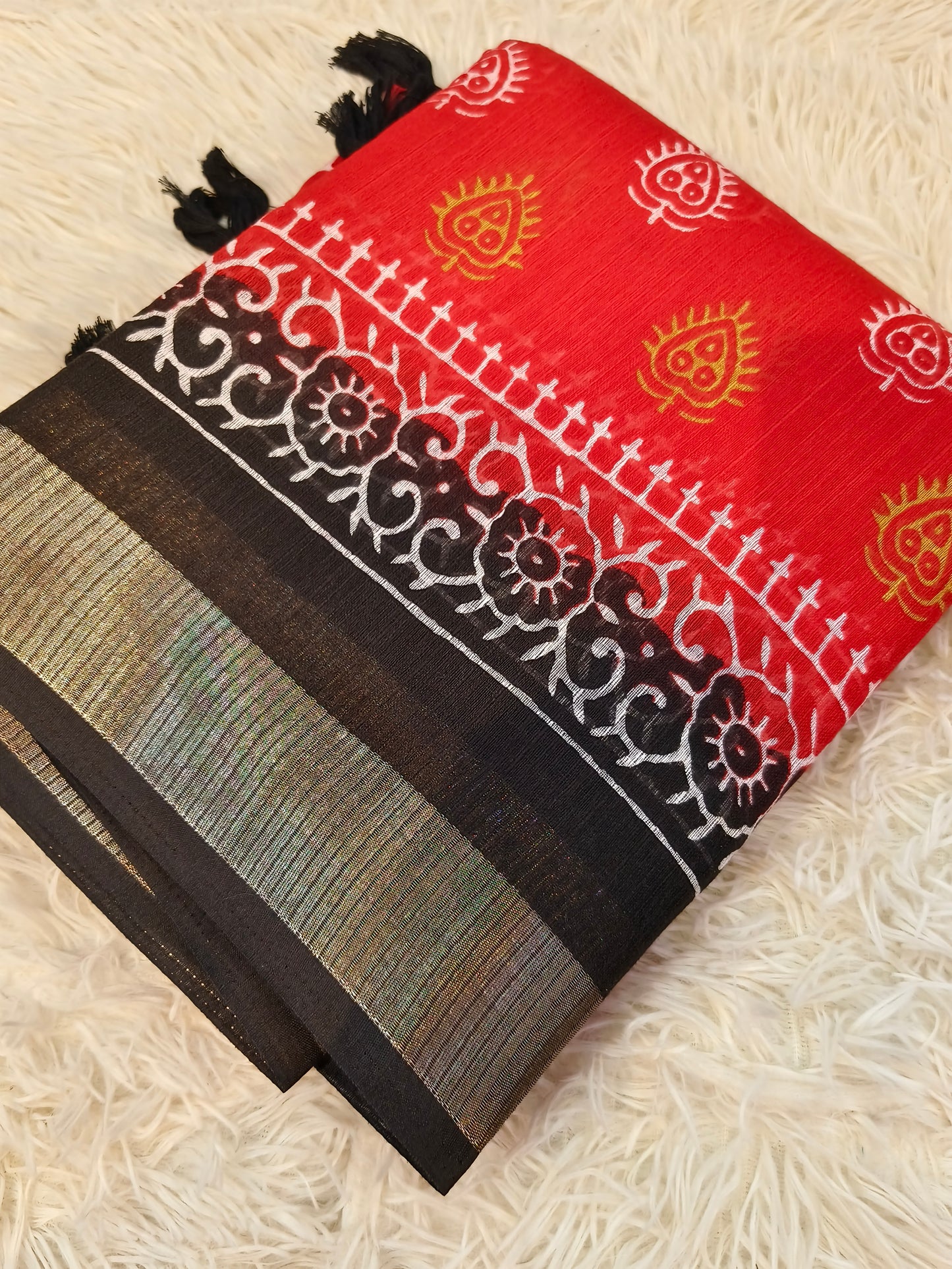 Red with Black Lenin saree