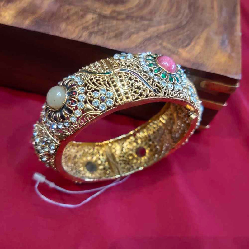 GOLD PLATED SINGLE BANGLE WITH MULITE STONE